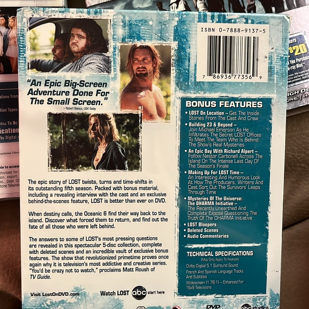 Lost: The Complete First Season DVD and Blu-ray Set - Picture 8 of 8
